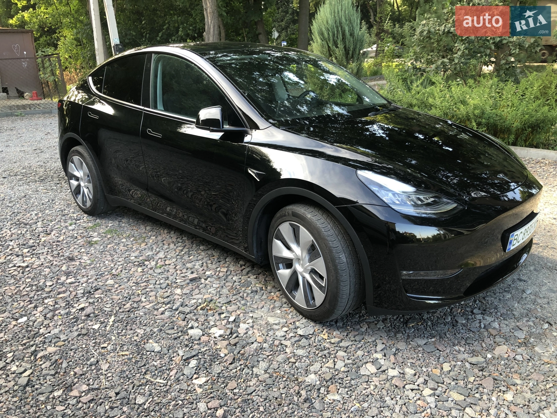 Tesla Model Y, 2023
