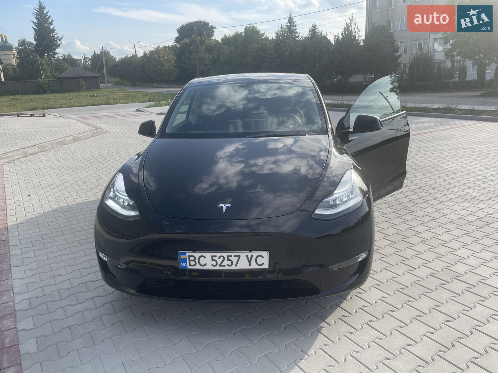 Tesla Model Y, 2021
