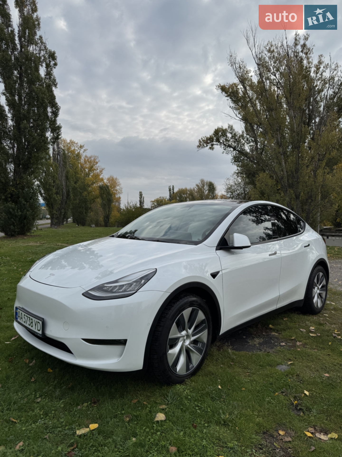 Tesla Model Y, 2021