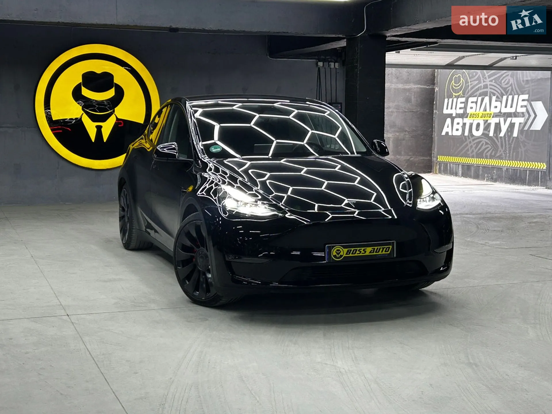 Tesla Model Y, 2023