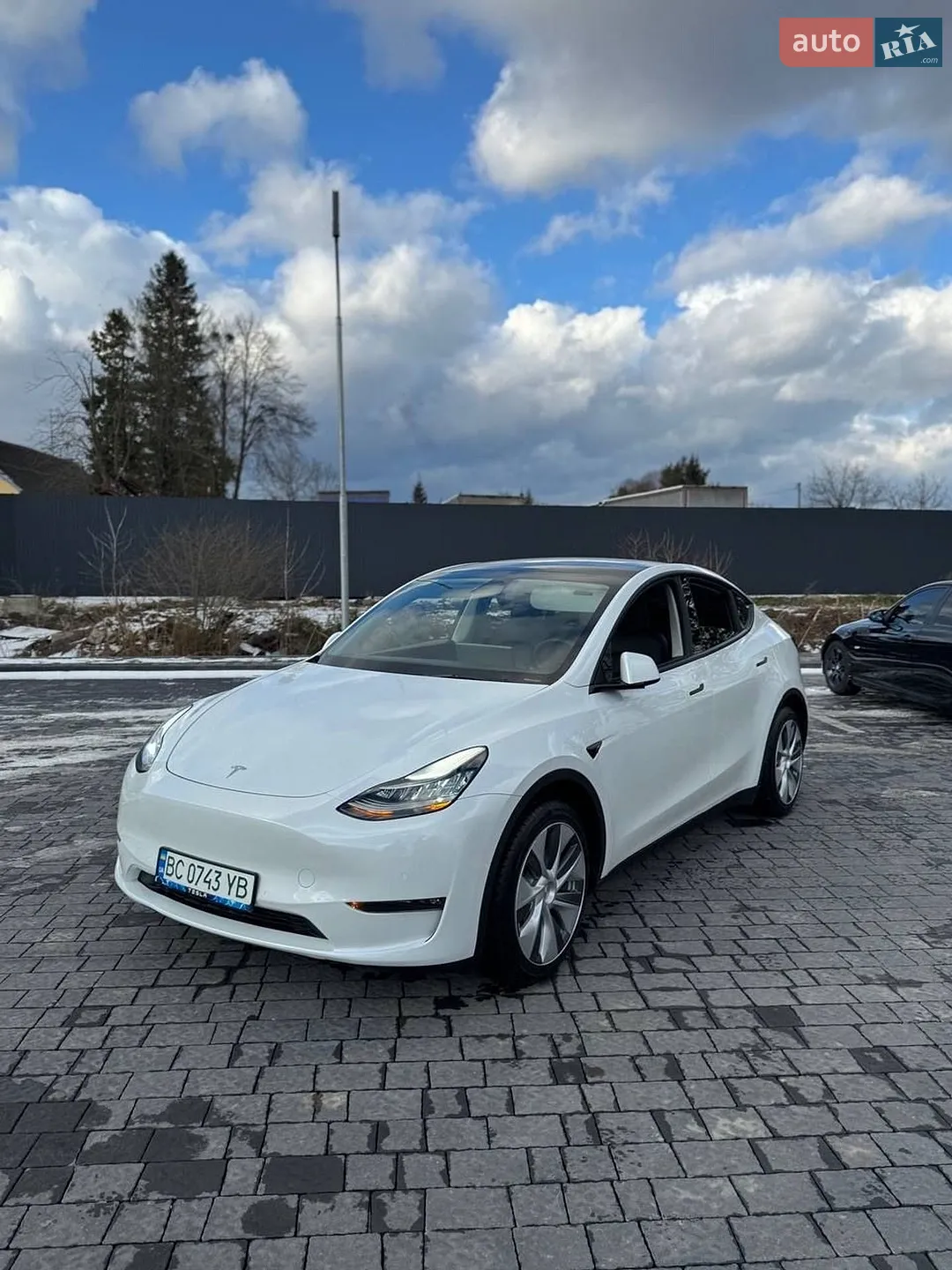 Tesla Model Y, 2022