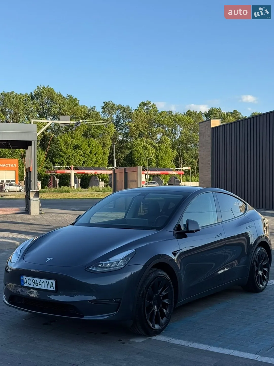 Tesla Model Y, 2023