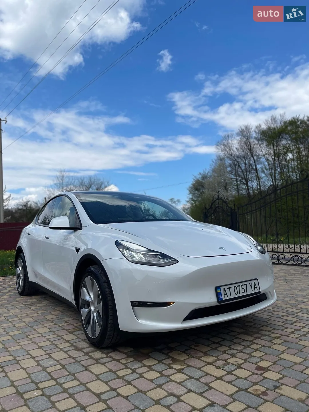 Tesla Model Y, 2021