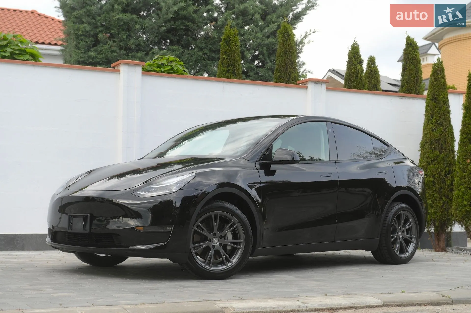 Tesla Model Y, 2023