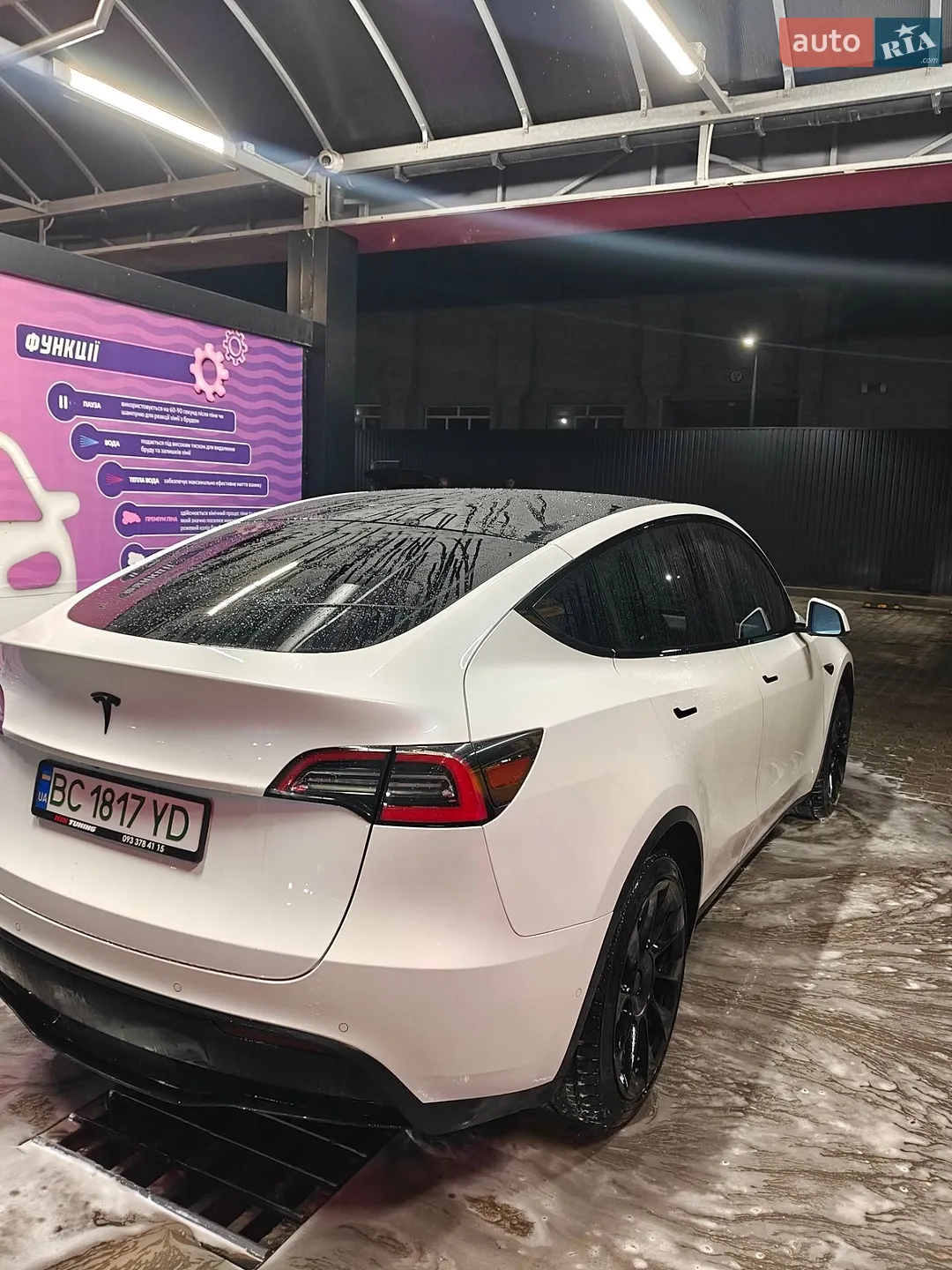 Tesla Model Y, 2021