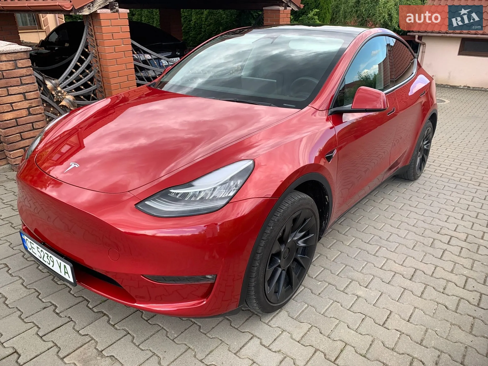 Tesla Model Y, 2023