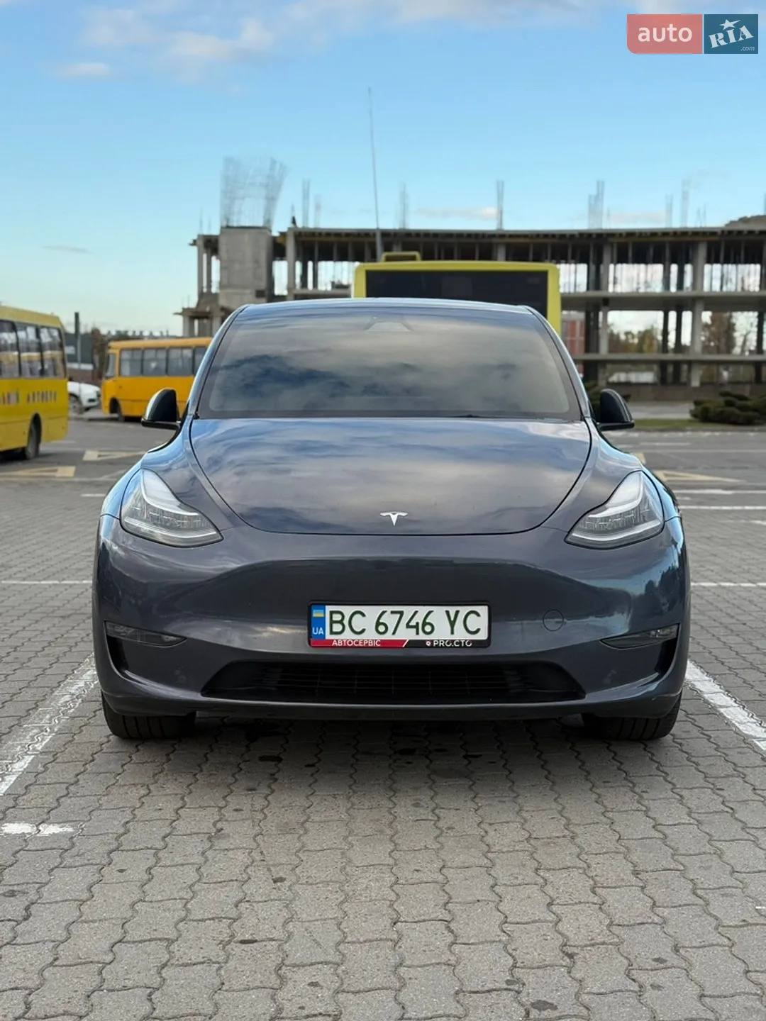Tesla Model Y, 2023