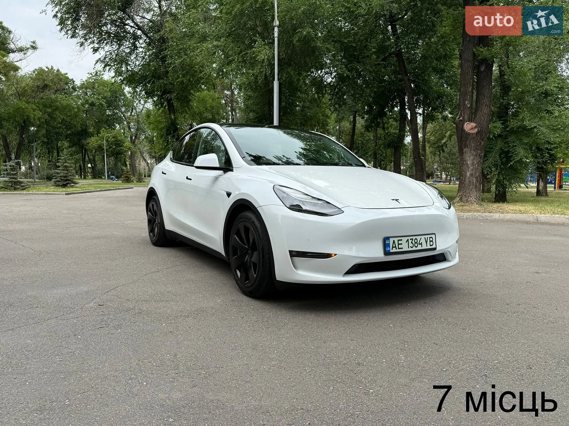 Tesla Model Y, 2021