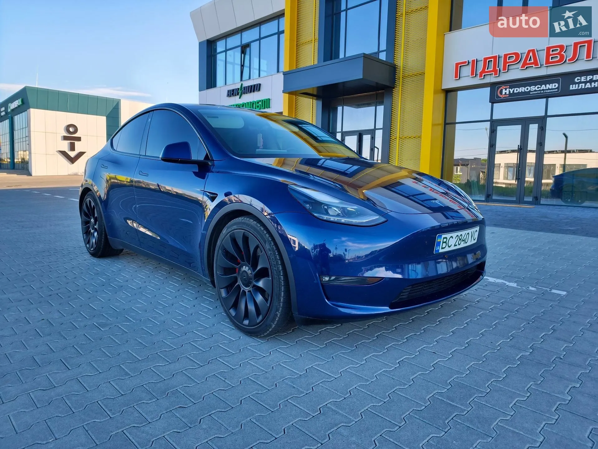 Tesla Model Y, 2021