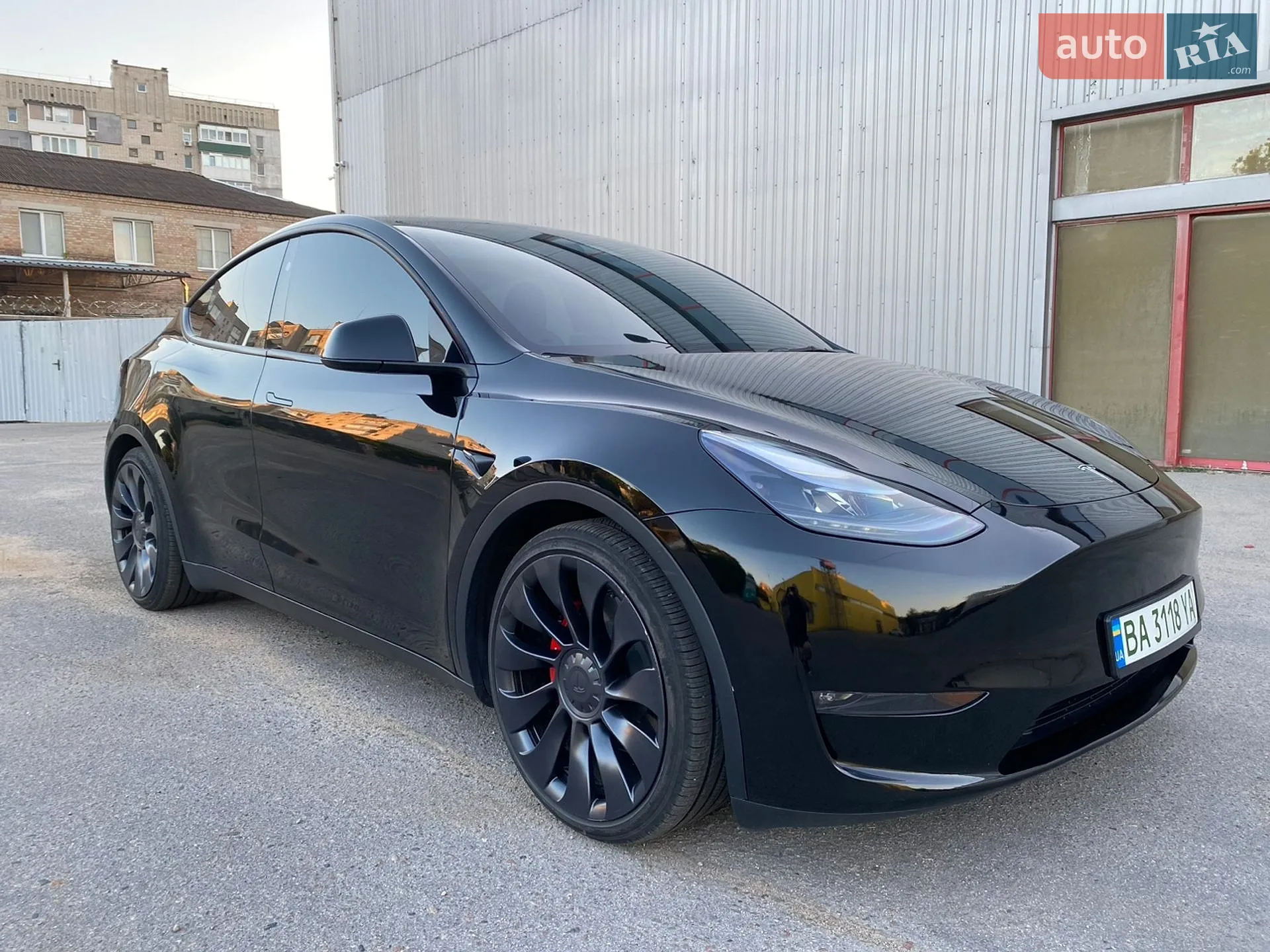 Tesla Model Y, 2024