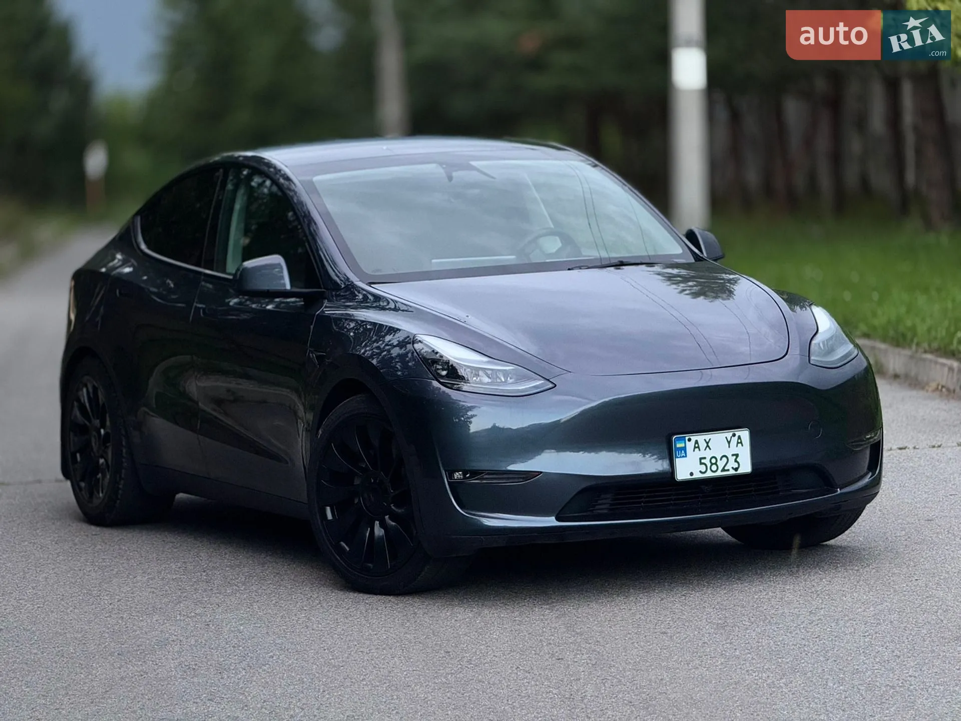 Tesla Model Y, 2023
