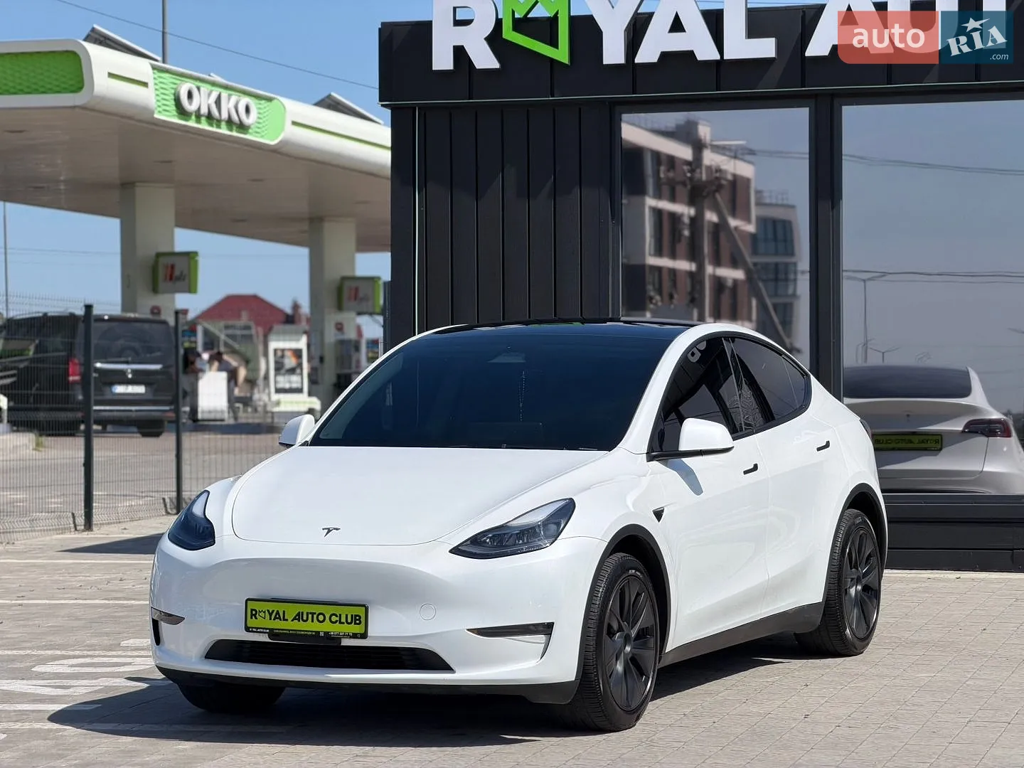 Tesla Model Y, 2024