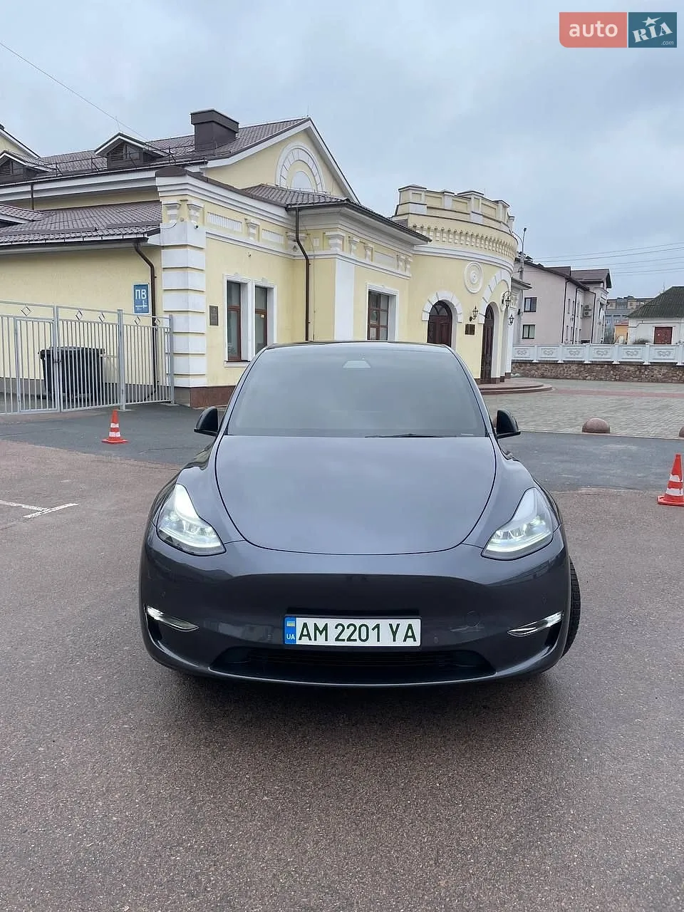 Tesla Model Y, 2022