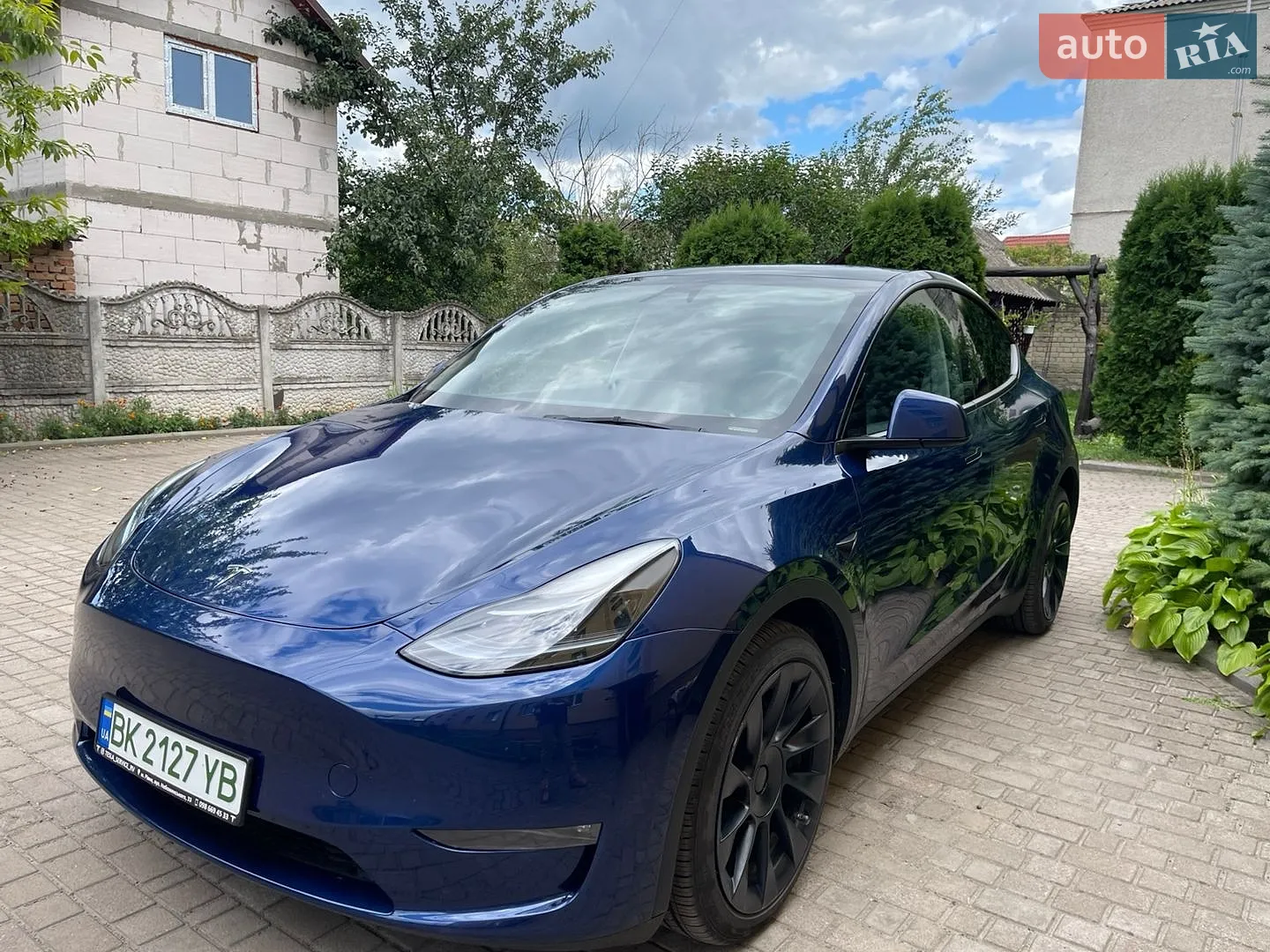 Tesla Model Y, 2023