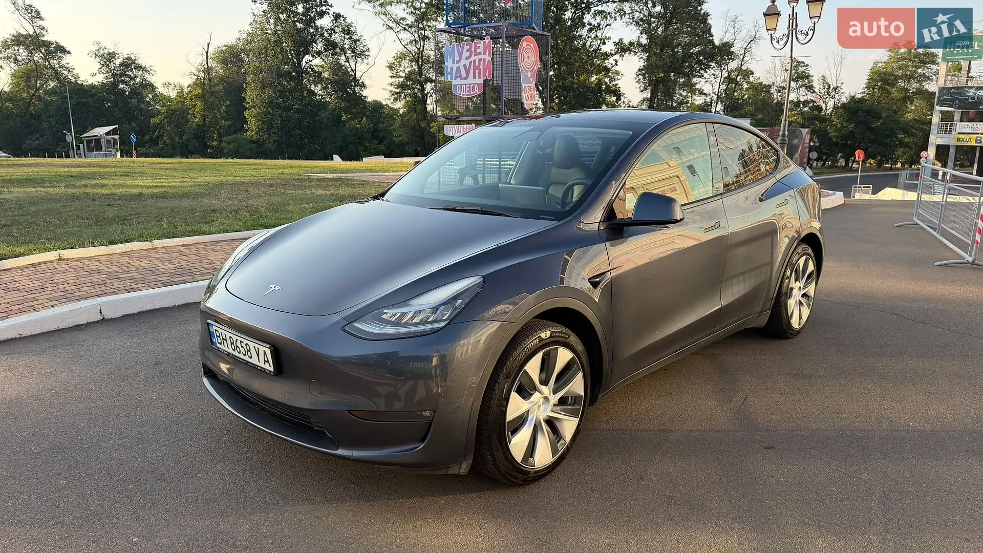 Tesla Model Y, 2021
