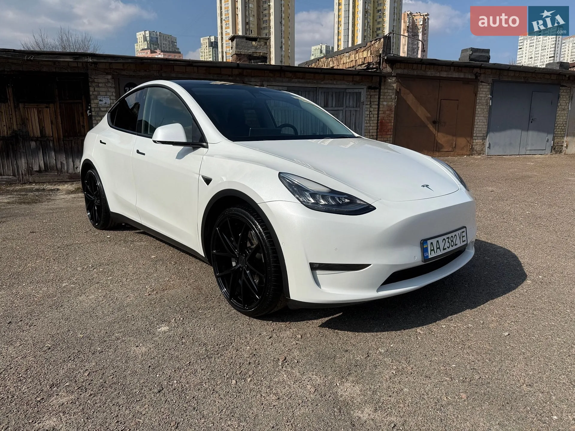 Tesla Model Y, 2021