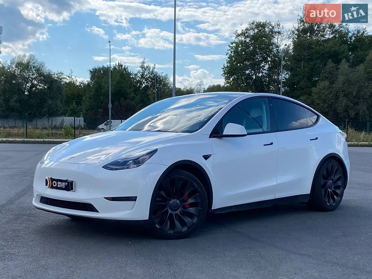 Tesla Model Y, 2022
