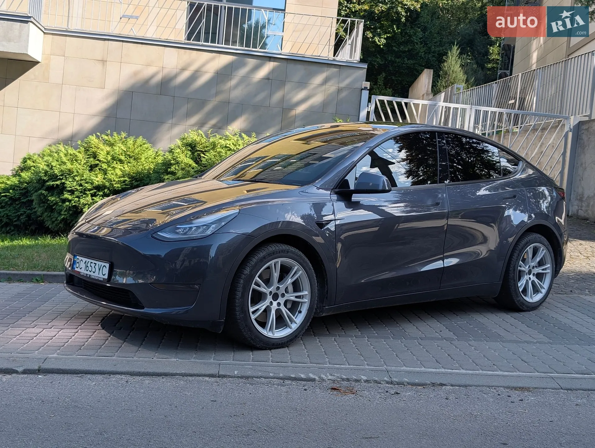 Tesla Model Y, 2021
