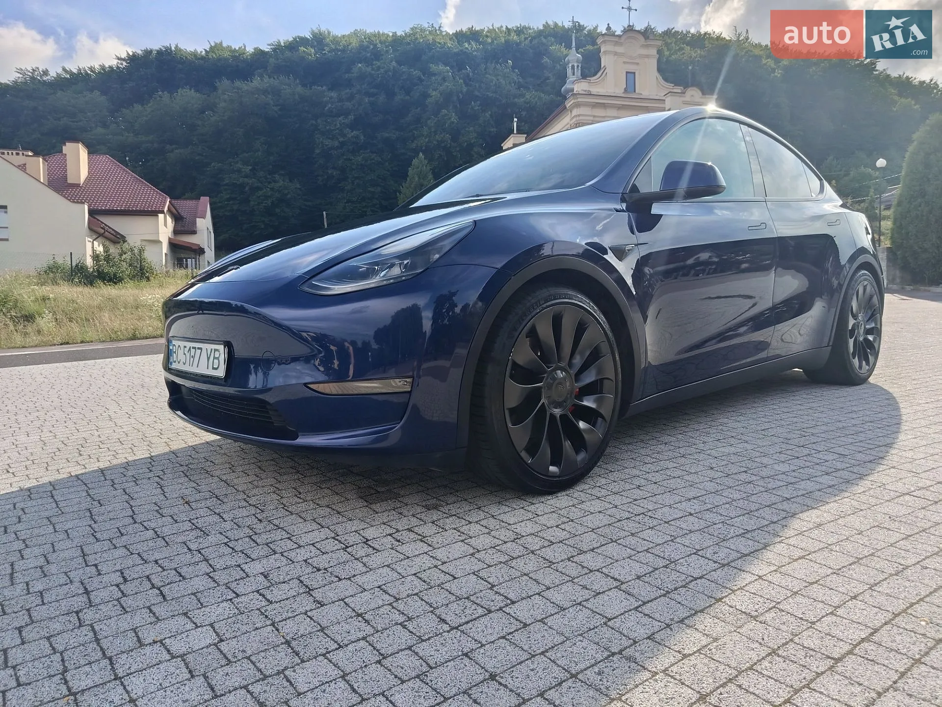 Tesla Model Y, 2023
