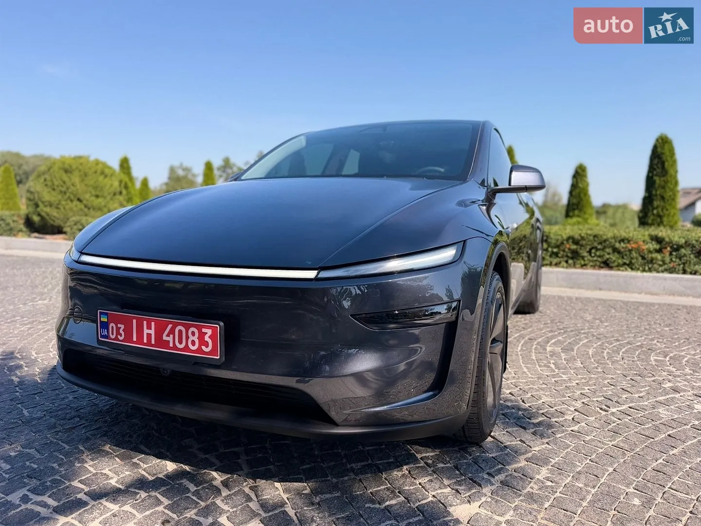 Tesla Model Y, 2025