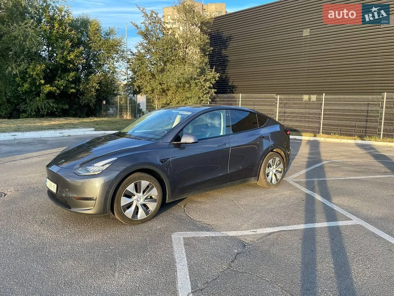 Tesla Model Y, 2021