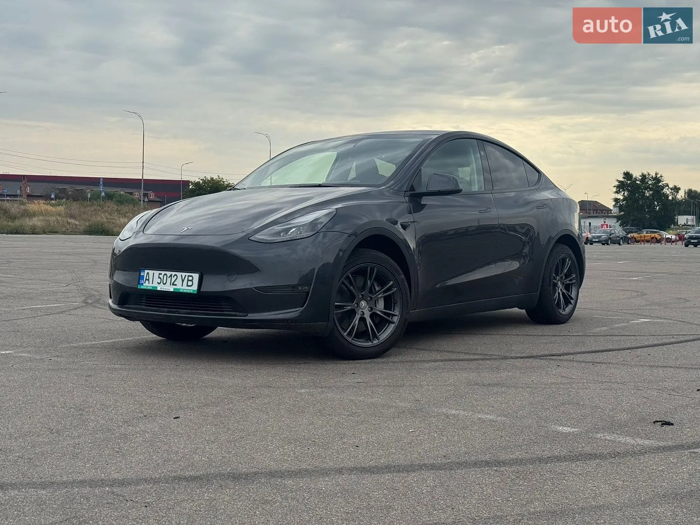 Tesla Model Y, 2025