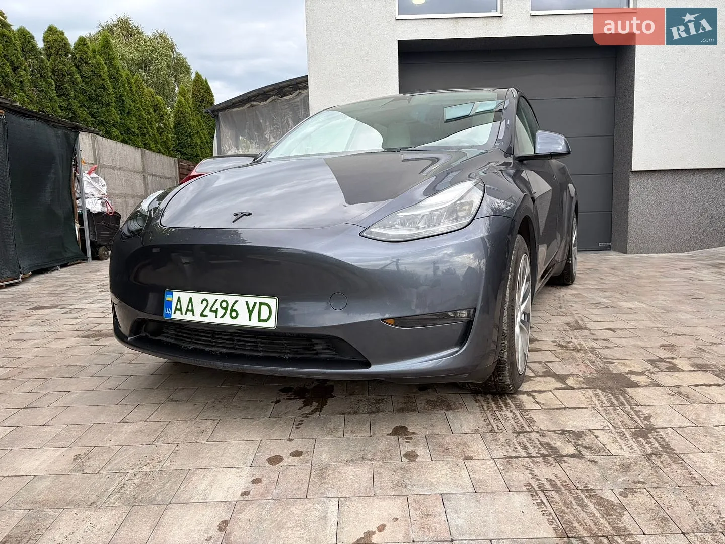 Tesla Model Y, 2023