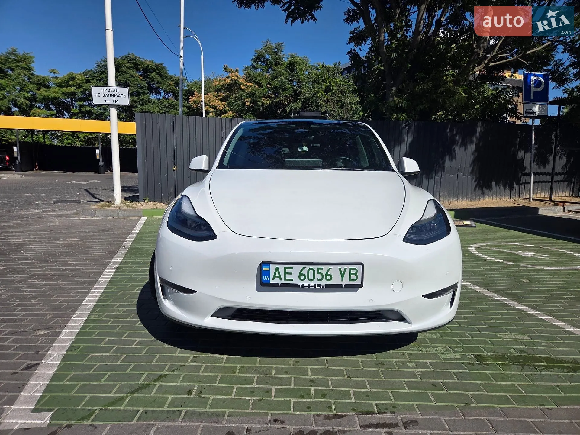 Tesla Model Y, 2021
