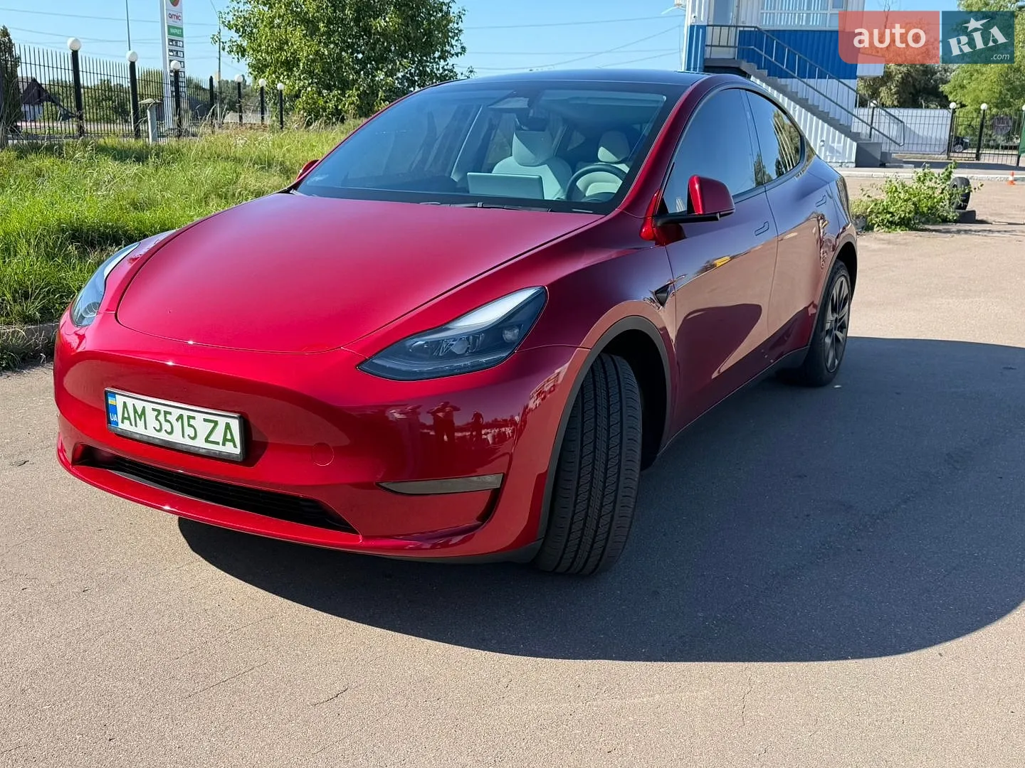 Tesla Model Y, 2024