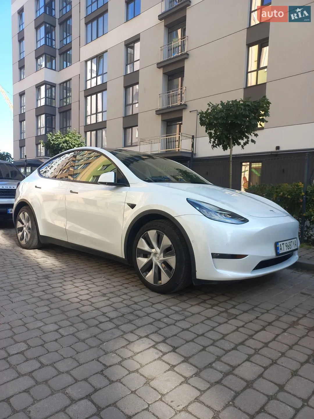 Tesla Model Y, 2021