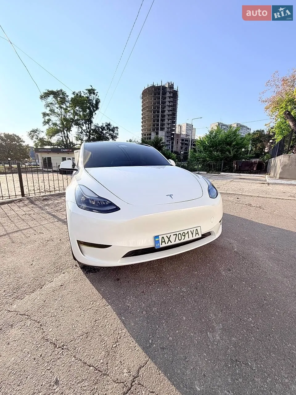 Tesla Model Y, 2023