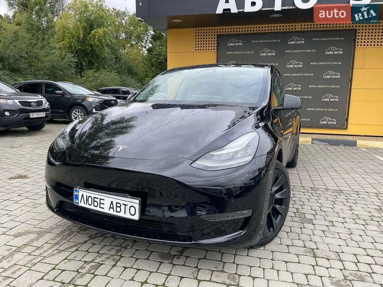 Tesla Model Y, 2022
