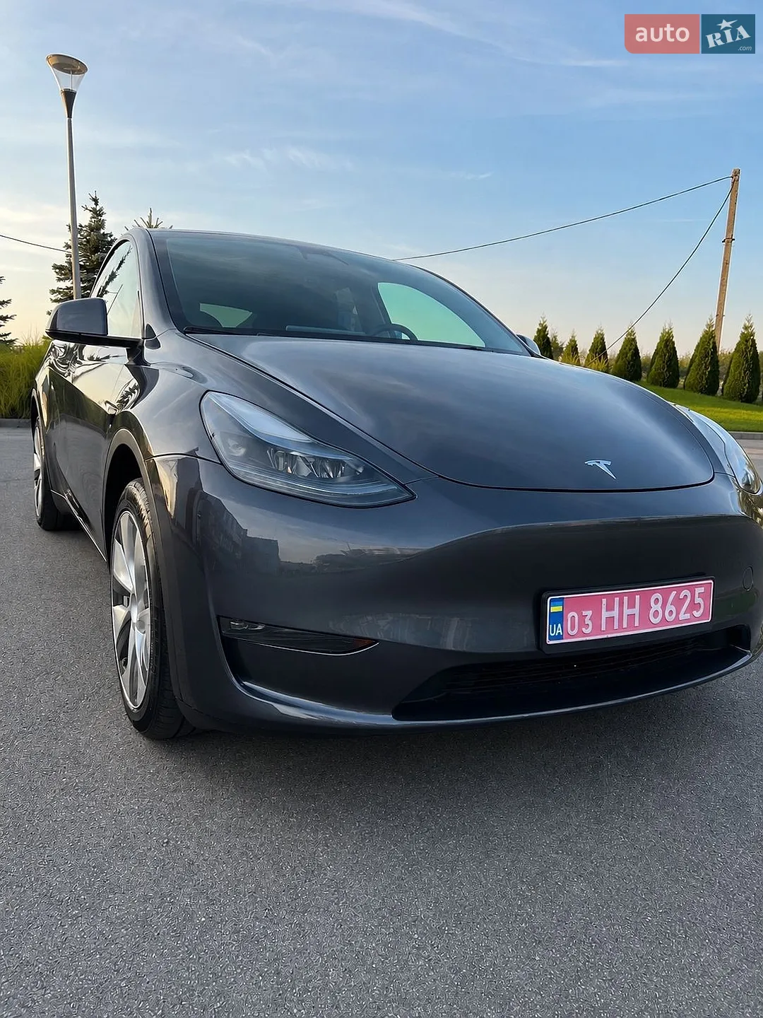 Tesla Model Y 2023 — 1