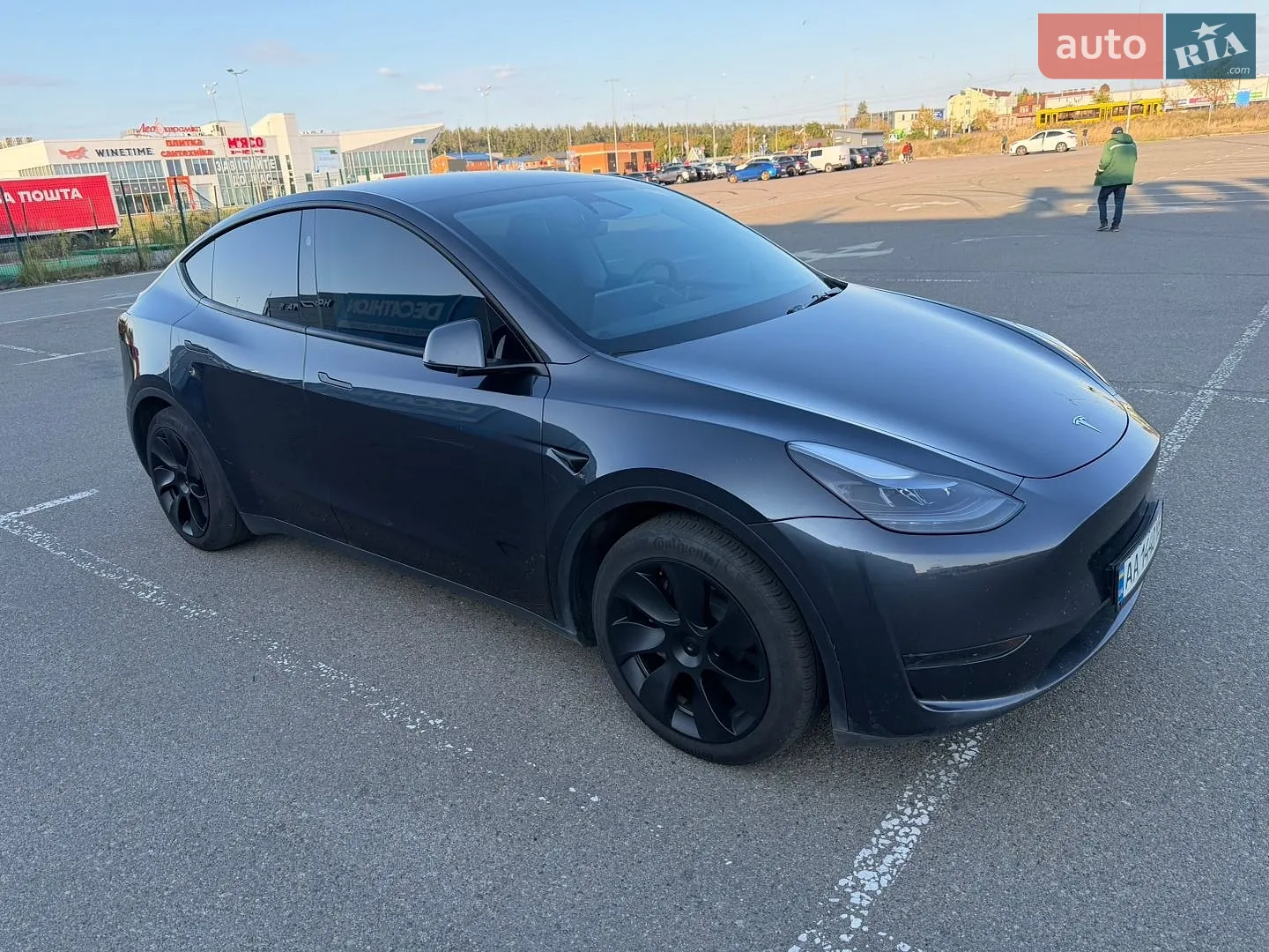 Tesla Model Y, 2025