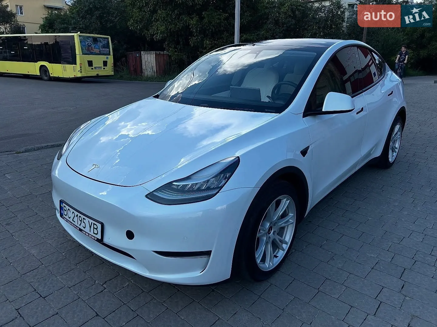 Tesla Model Y, 2020