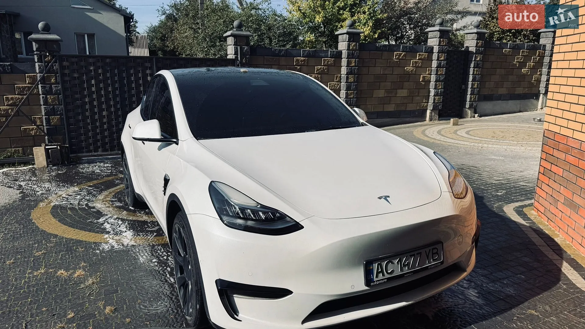 Tesla Model Y, 2022