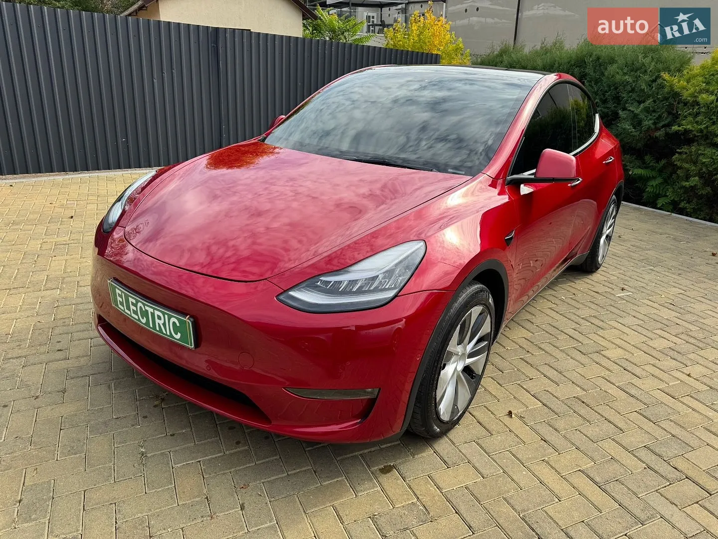 Tesla Model Y, 2021