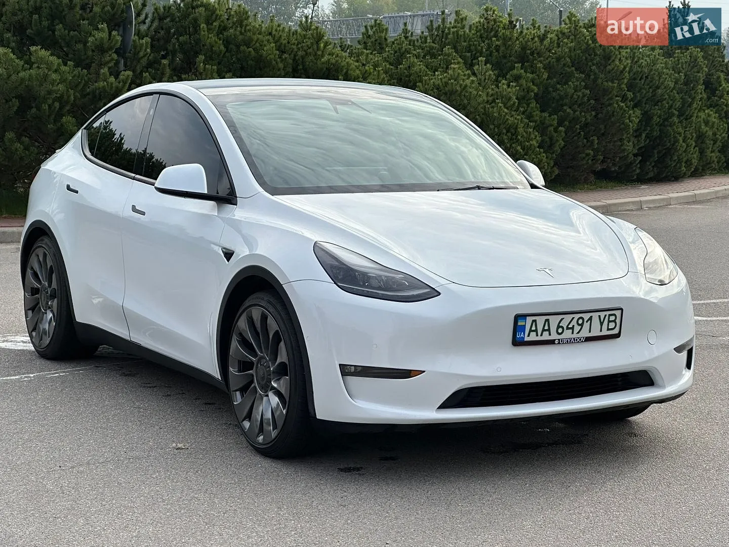 Tesla Model Y, 2021