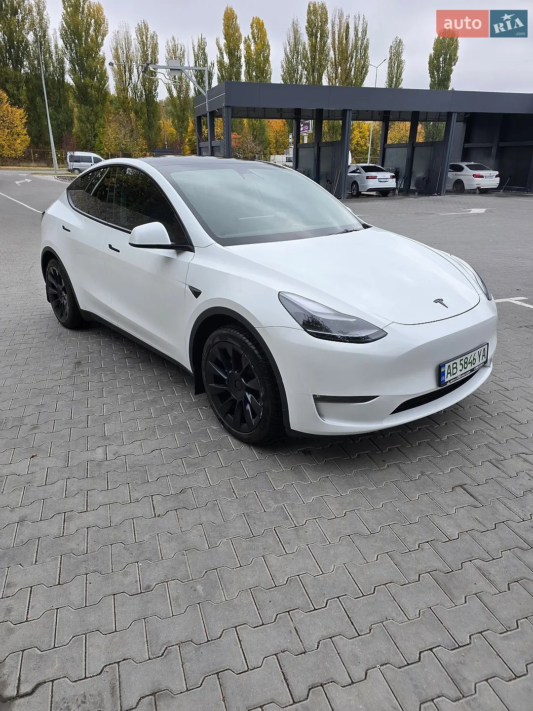 Tesla Model Y, 2023