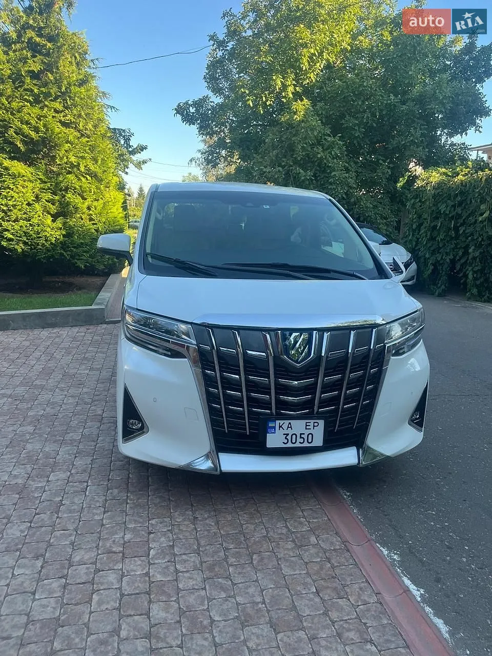 Toyota Alphard, 2019