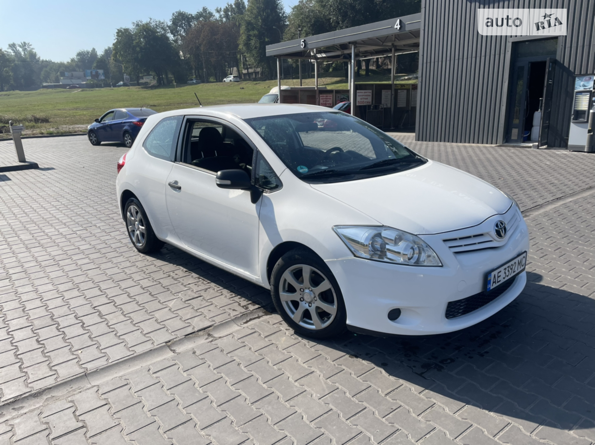 Toyota Auris, 2010