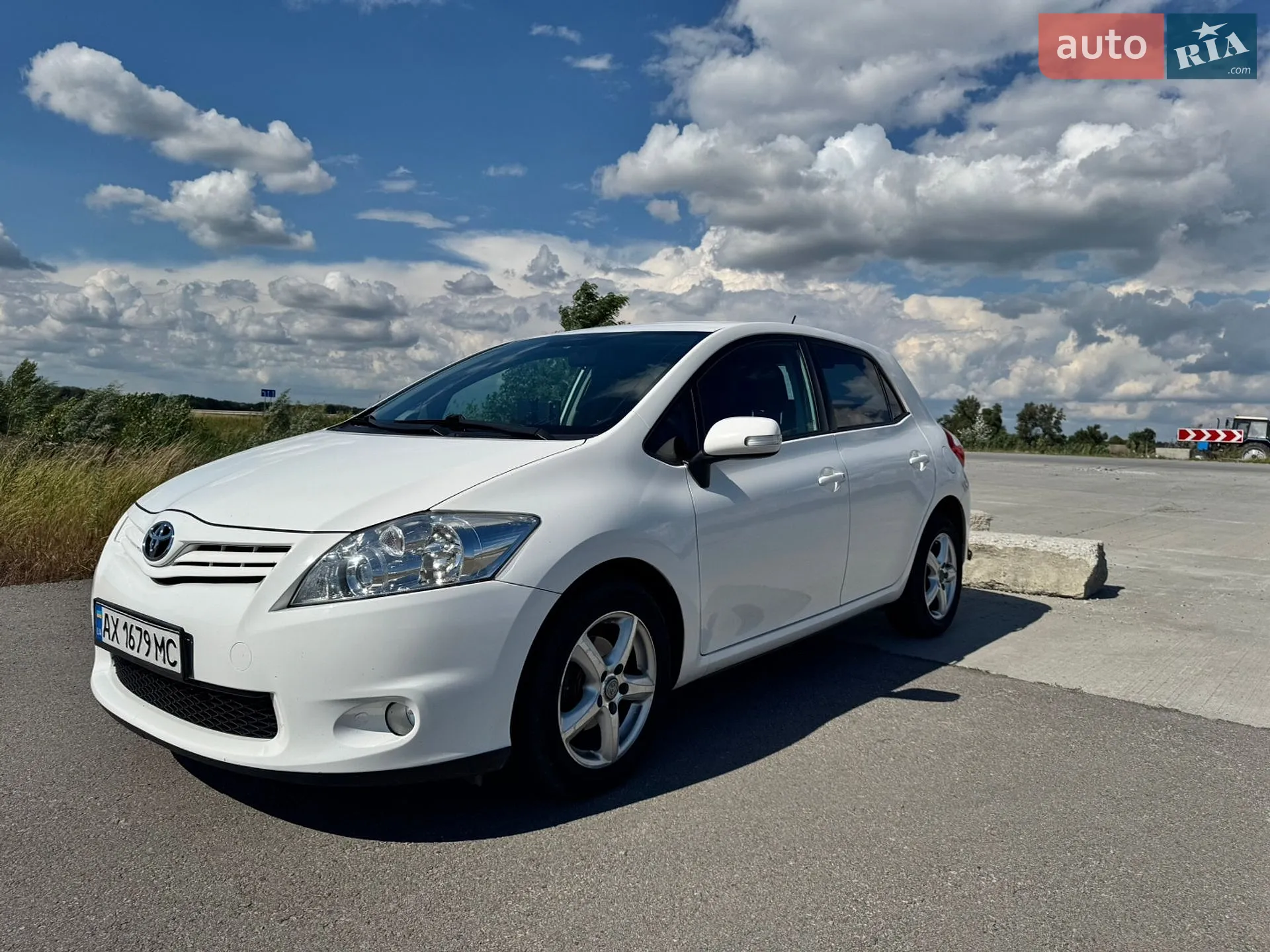 Toyota Auris, 2011