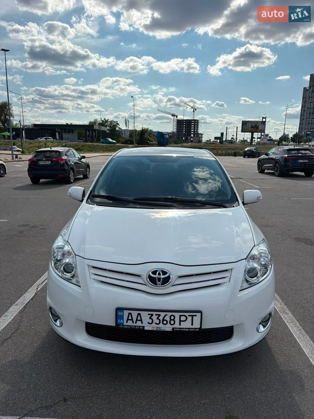 Toyota Auris, 2011