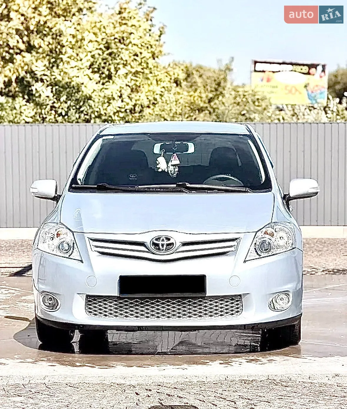 Toyota Auris, 2011