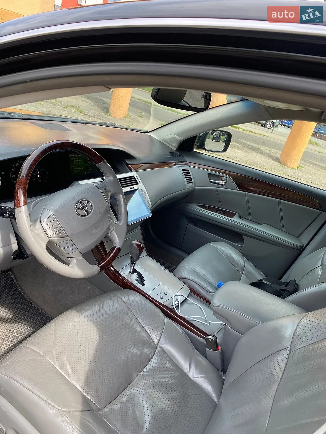 Toyota Avalon, 2008