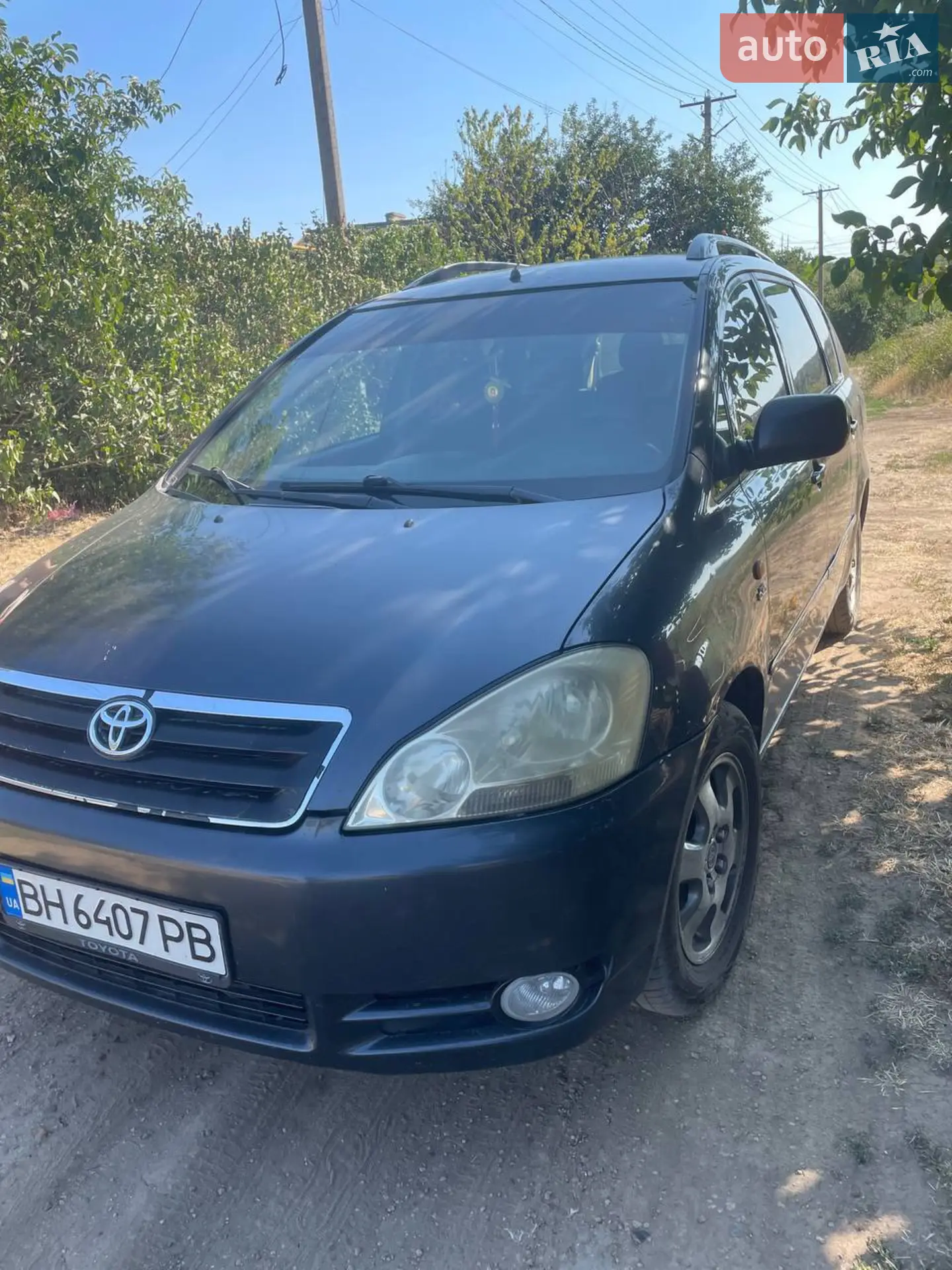 Toyota Avensis Verso, 2003