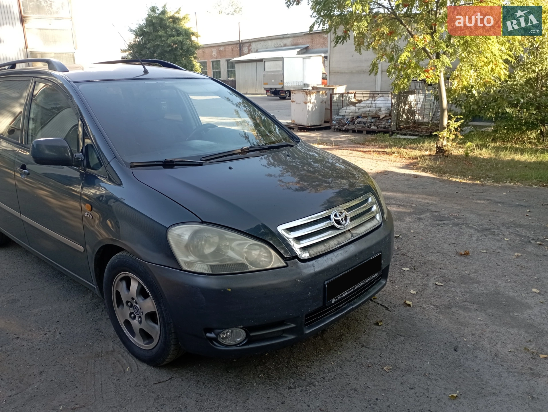 Toyota Avensis Verso, 2001