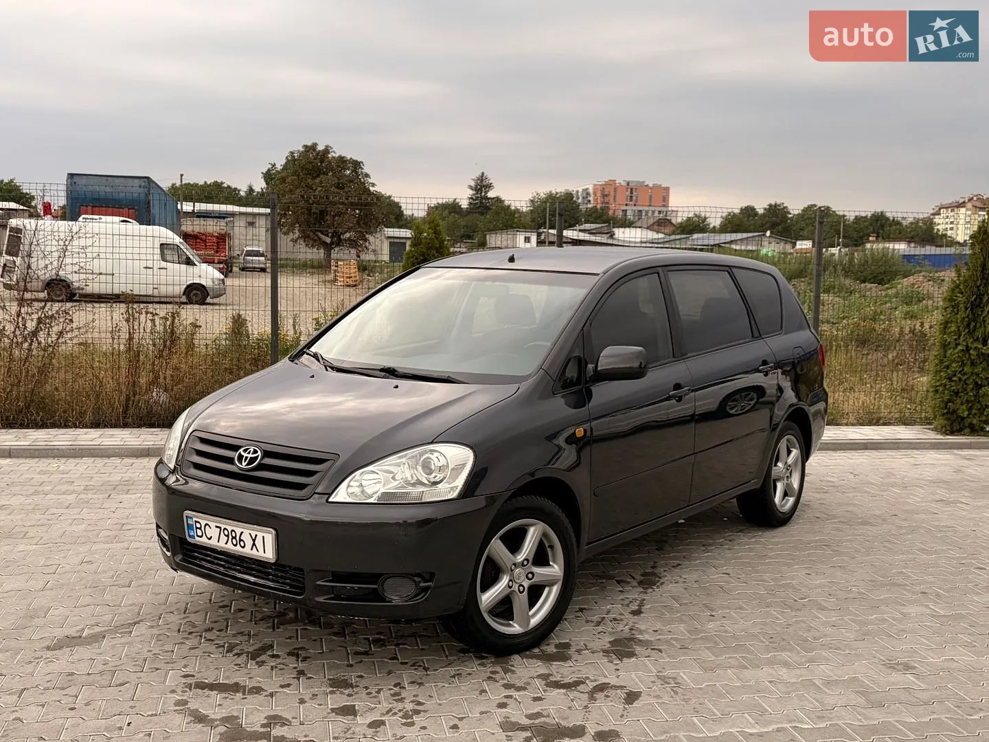 Toyota Avensis Verso, 2002
