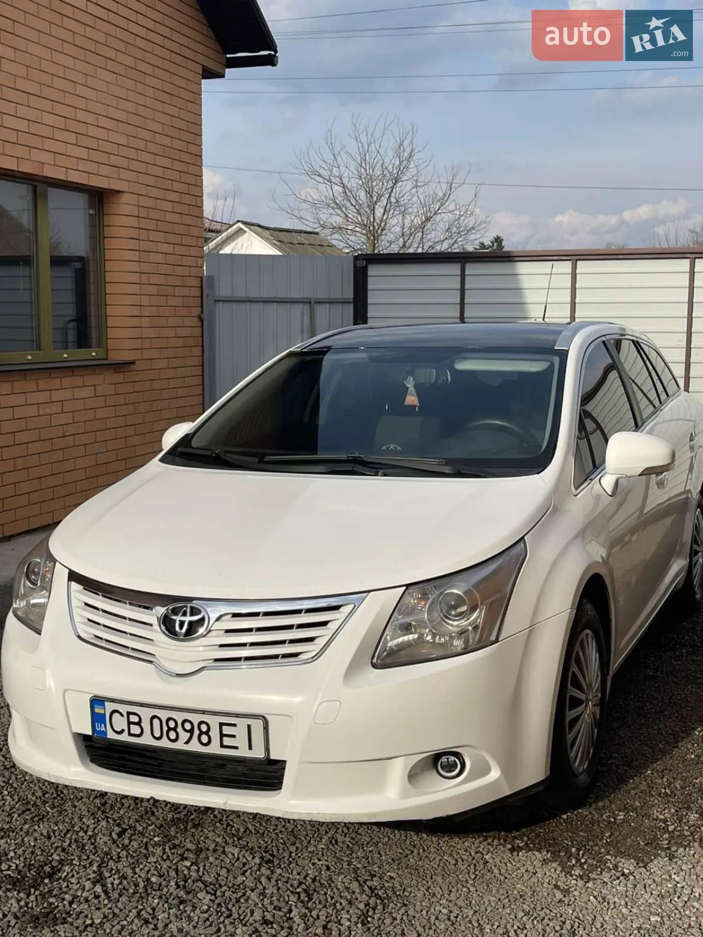 Toyota Avensis, 2010