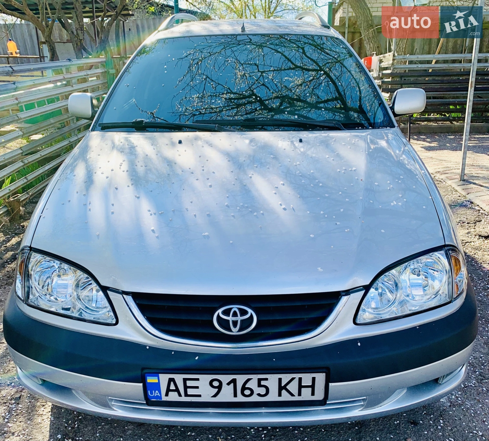 Toyota Avensis, 2001